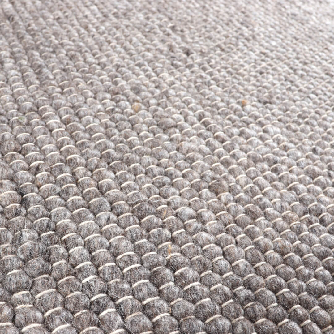 Hondo gråbrun løper