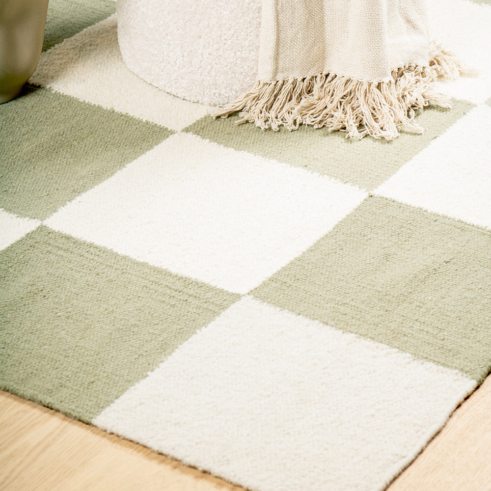 
                      
                        Checkers sage/hvit
                      
                    